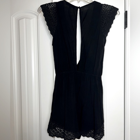 Kendall & Kylie Black Romper Short Sleeve Cross Front Size Small. BARELY WORN - Picture 5 of 6